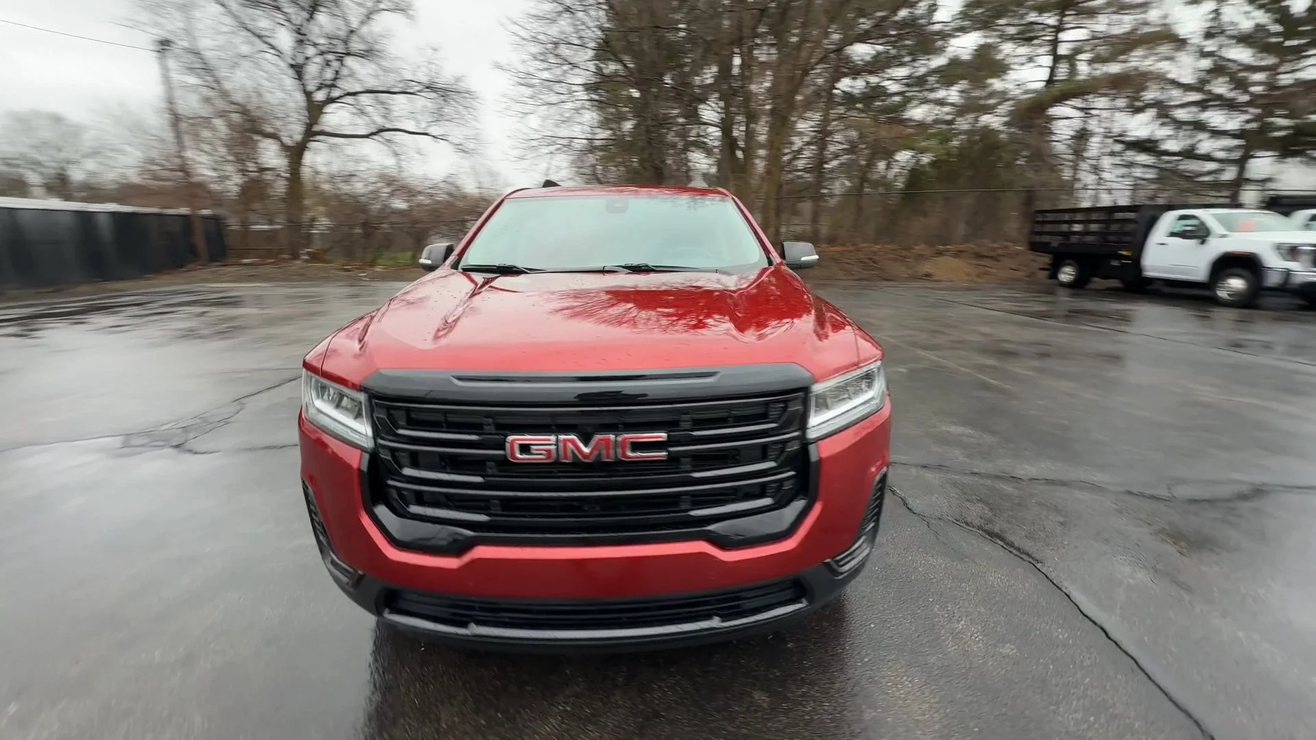 Used 2023 Volcanic Red Tintcoat GMC SLE image 3