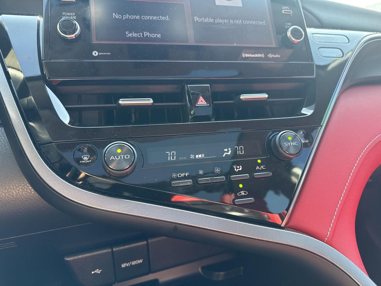 Used 2022 Wind Chill Pearl Toyota XSE image 18