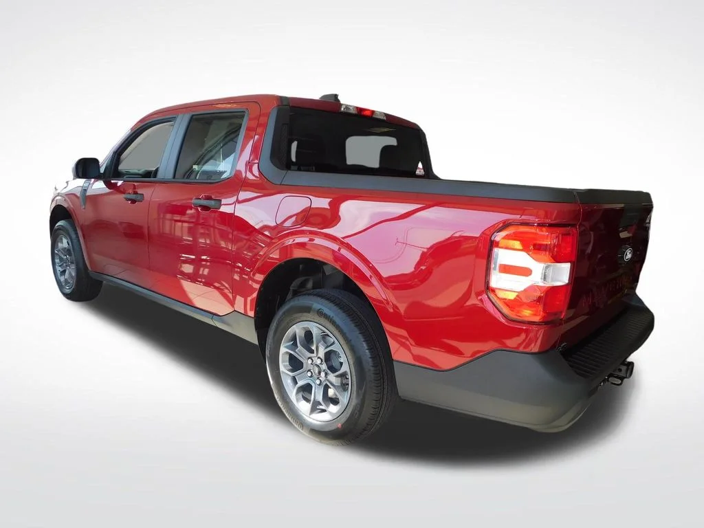 New 2026 Ruby Red Metallic Tinted Clearcoat Ford XLT image 8
