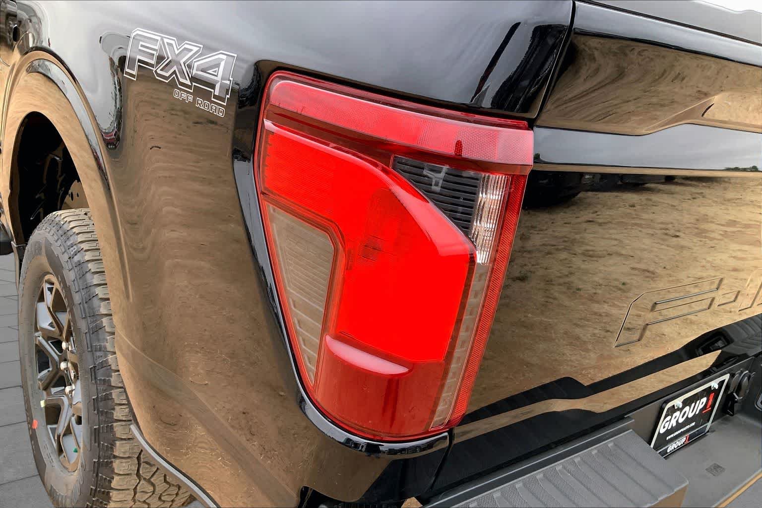 New 2026 Agate Black Metallic Ford XLT image 14