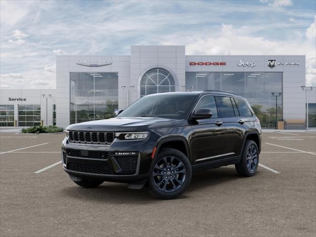 New 2026 Diamond Black Crystal Pearl-Coat Exterior Paint Jeep  image 27