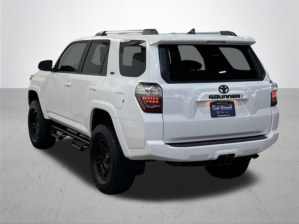 Used 2020 Super White Toyota SR5 Premium image 14