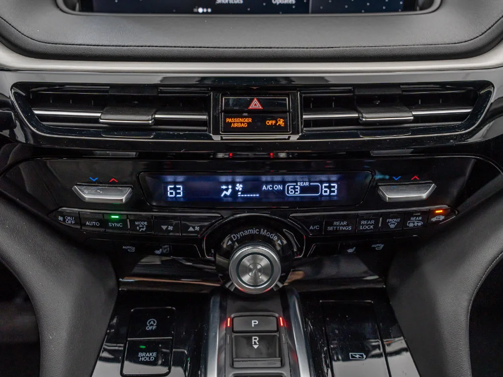 Used 2024 Liquid Carbon Metallic Acura Technology image 38