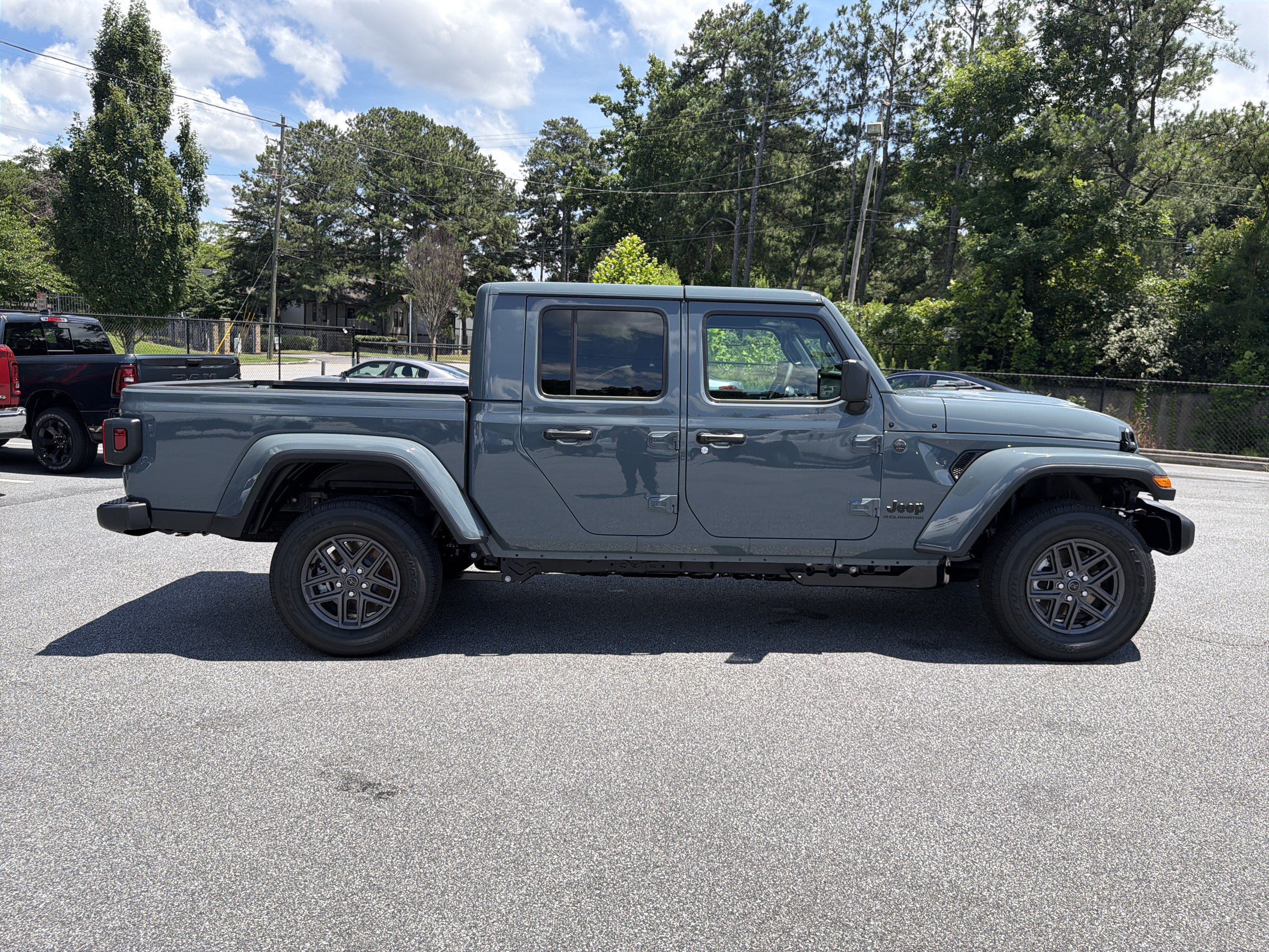 New 2026 Anvil Clear-Coat Exterior Paint Jeep Sport S image 9