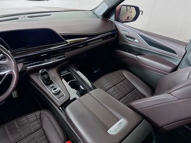 Used 2023 Red Cadillac Sport Platinum image 25