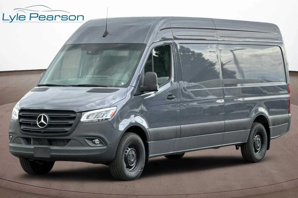 2024 Mercedes-Benz Sprinter Crew Van