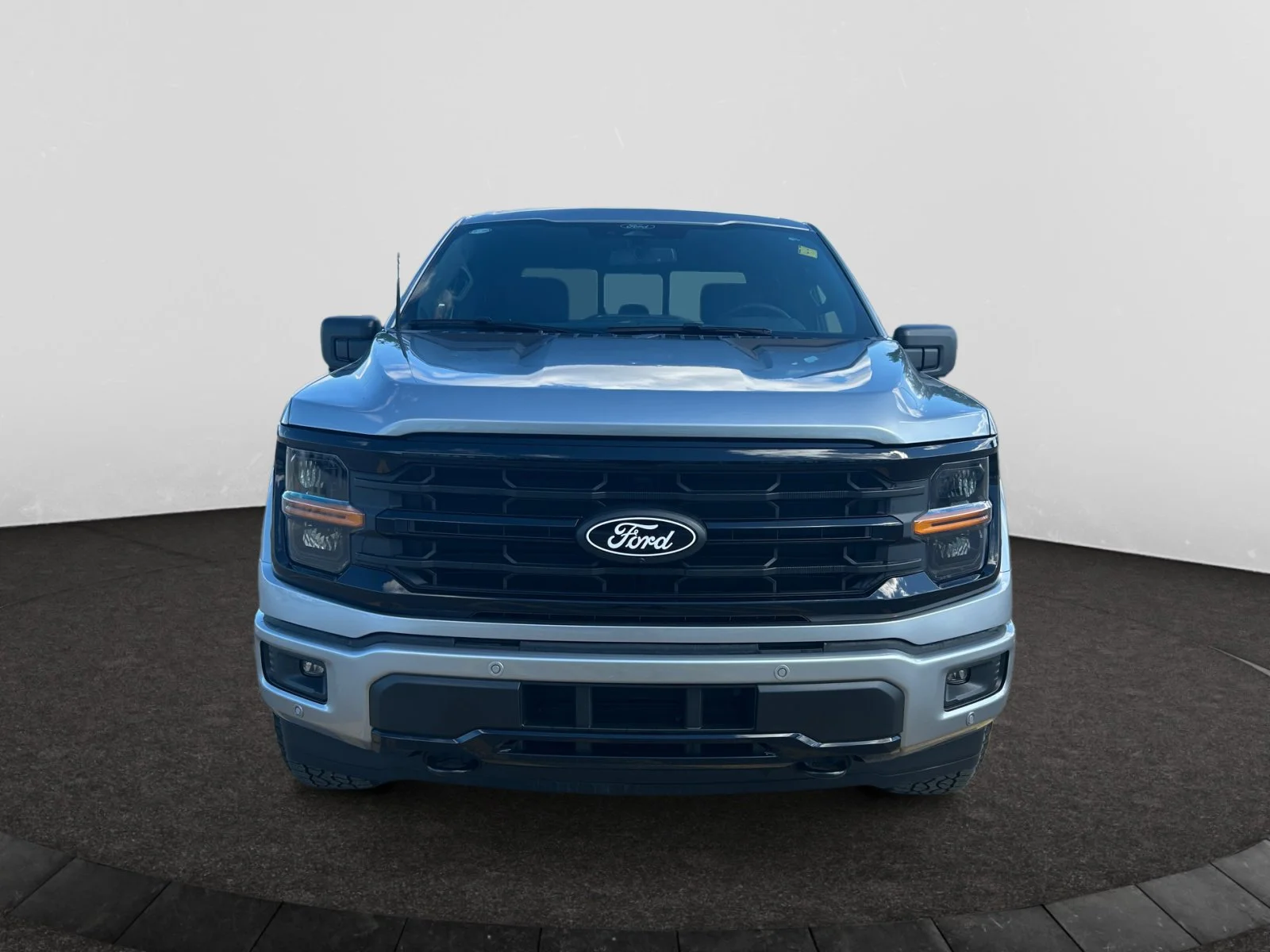 New 2026 Iconic Silver Metallic Ford XLT image 8