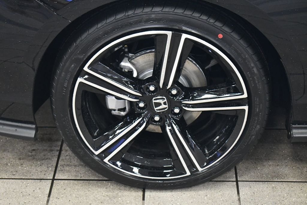 New 2026 Crystal Black Pearl Honda SE image 7