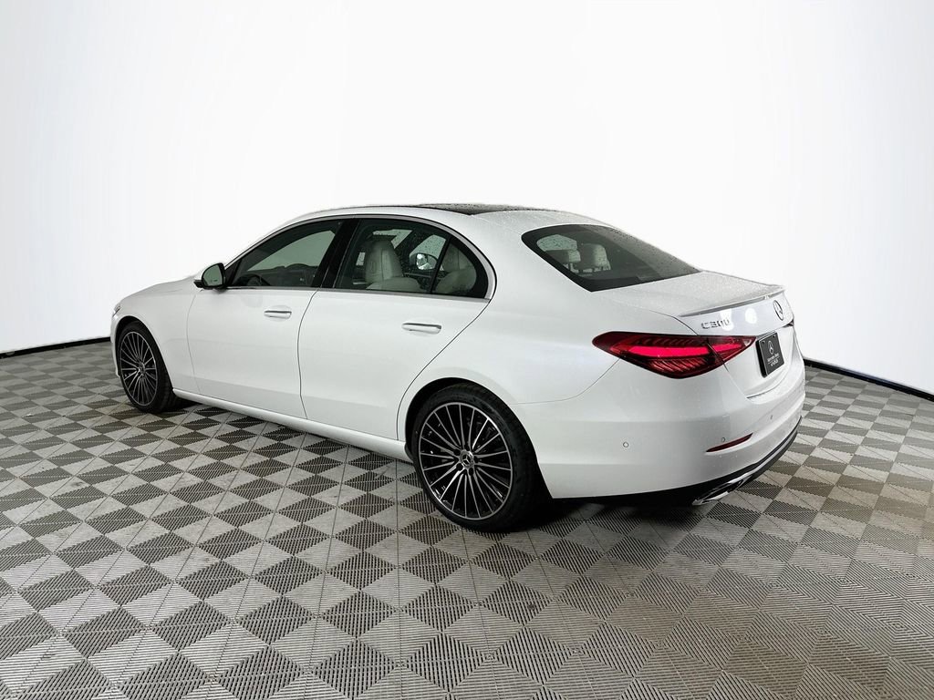 New 2026 MANUFAKTUR Moonlight White Metallic Mercedes-Benz C 300 image 39