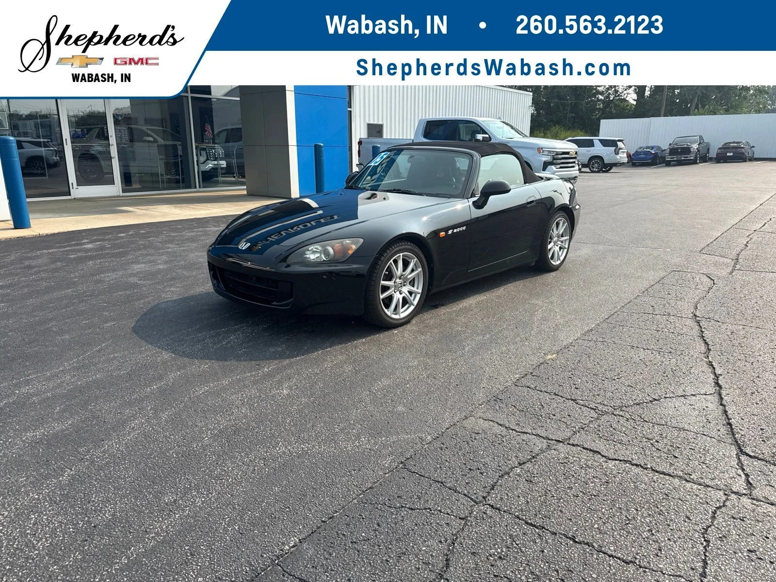 Used 2005  Honda Base image 1