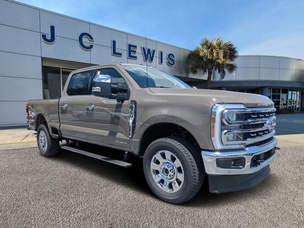 2026 Ford F-350 Lariat 4x4 Crew Cab 6-3/4' Box SRW's photo