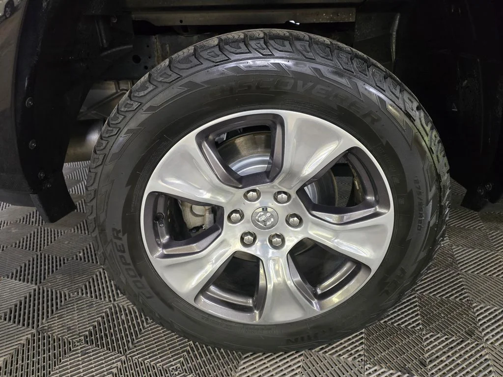 Used 2022 Black Ram Laramie image 14
