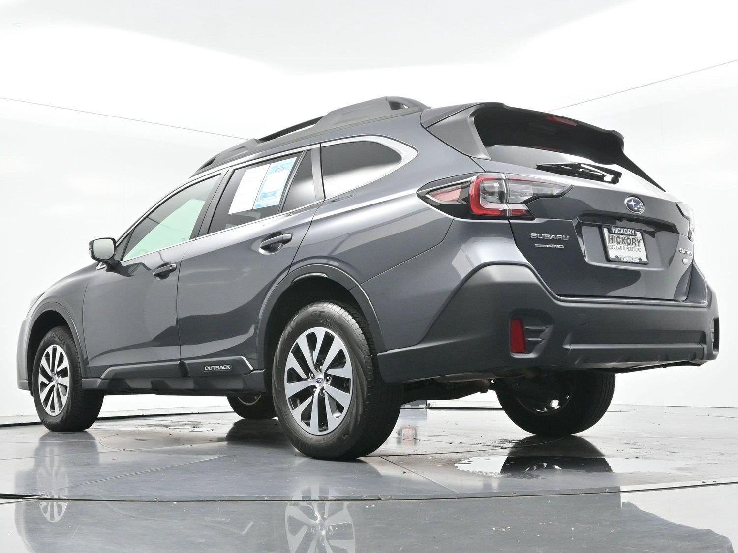 Used 2022 Magnetite Gray Metallic Subaru Premium image 38