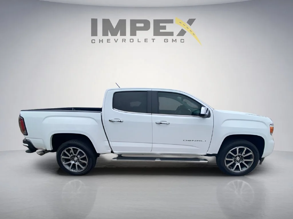 Used 2022 SUMMIT WHITE GMC 4WD Denali image 6