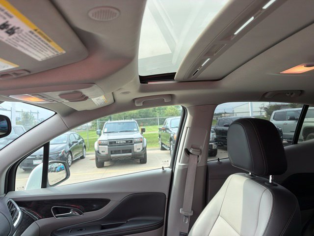 Used 2015 White Buick Leather image 5