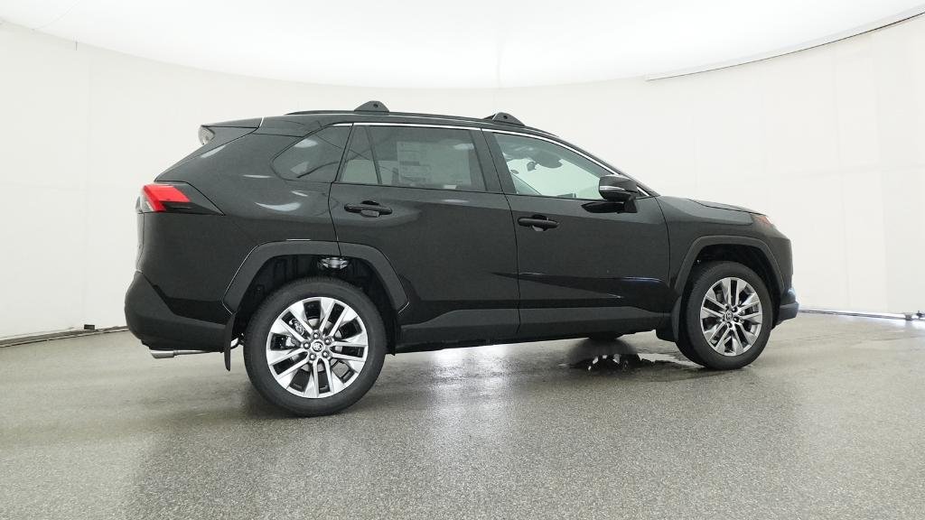 2025 Toyota RAV4 XLE Premium - Photo 21