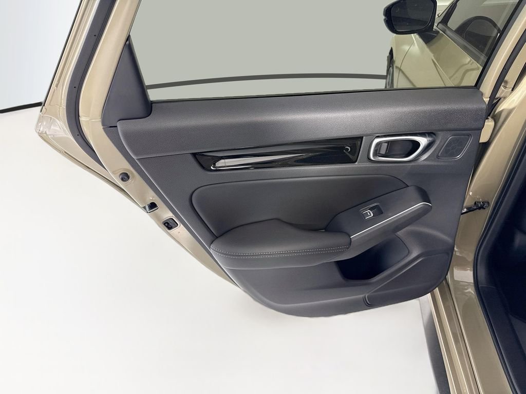 New 2026 Sand Dune Pearl Honda Sport Touring image 27