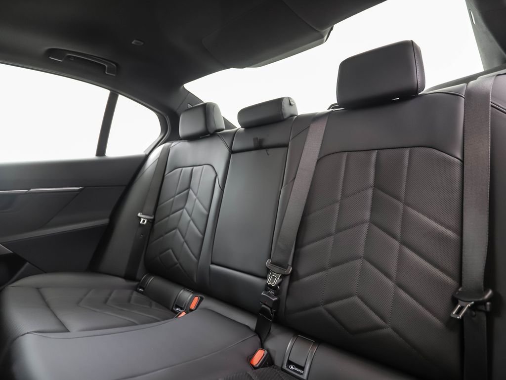 Used 2026 Carbon Black Metallic BMW 530i xDrive image 24