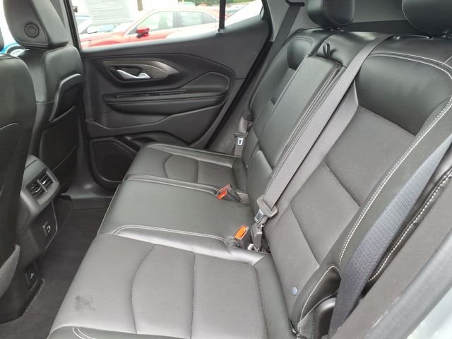 Used 2024 Silver GMC SLT image 13