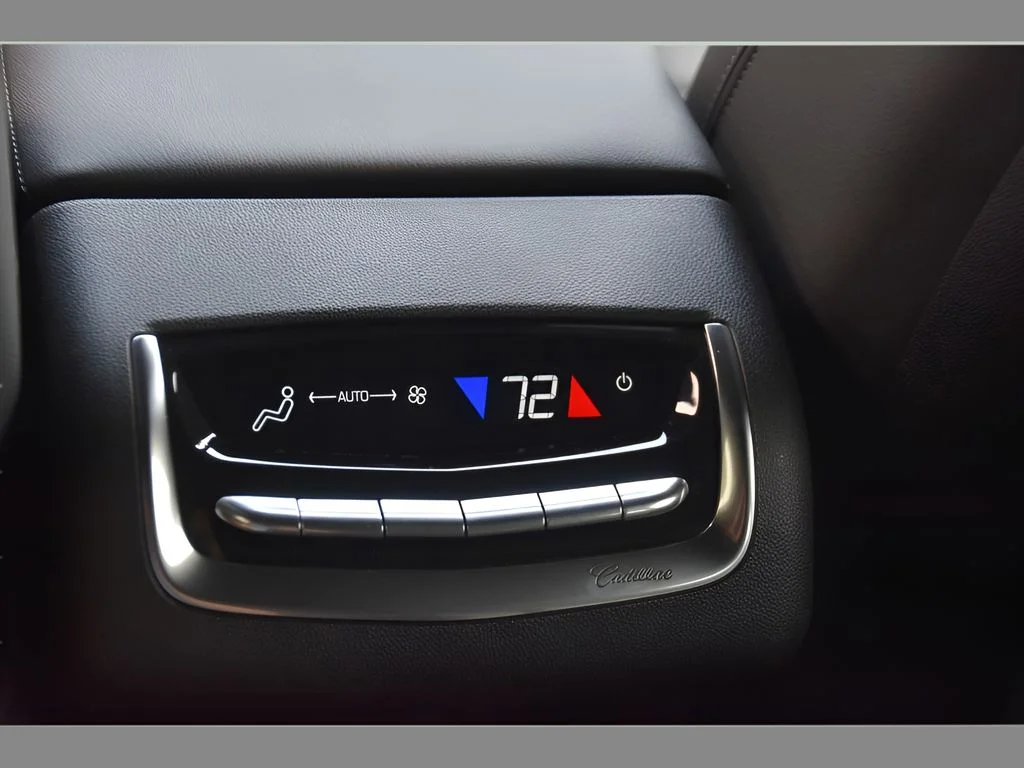 2025 Cadillac XT6 Luxury - Photo 16