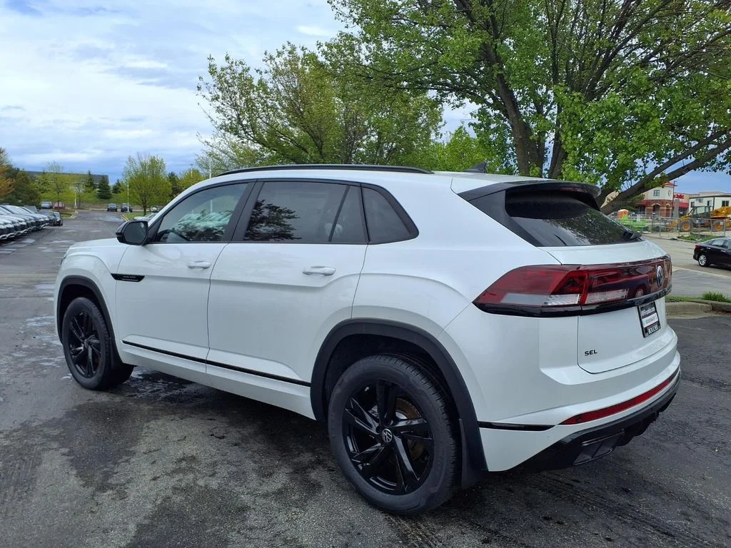 New 2026 Opal White Pearl Volkswagen 2.0T SEL R-Line Black image 4