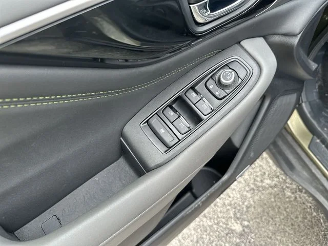 Used 2025 Green Subaru Onyx Edition image 17