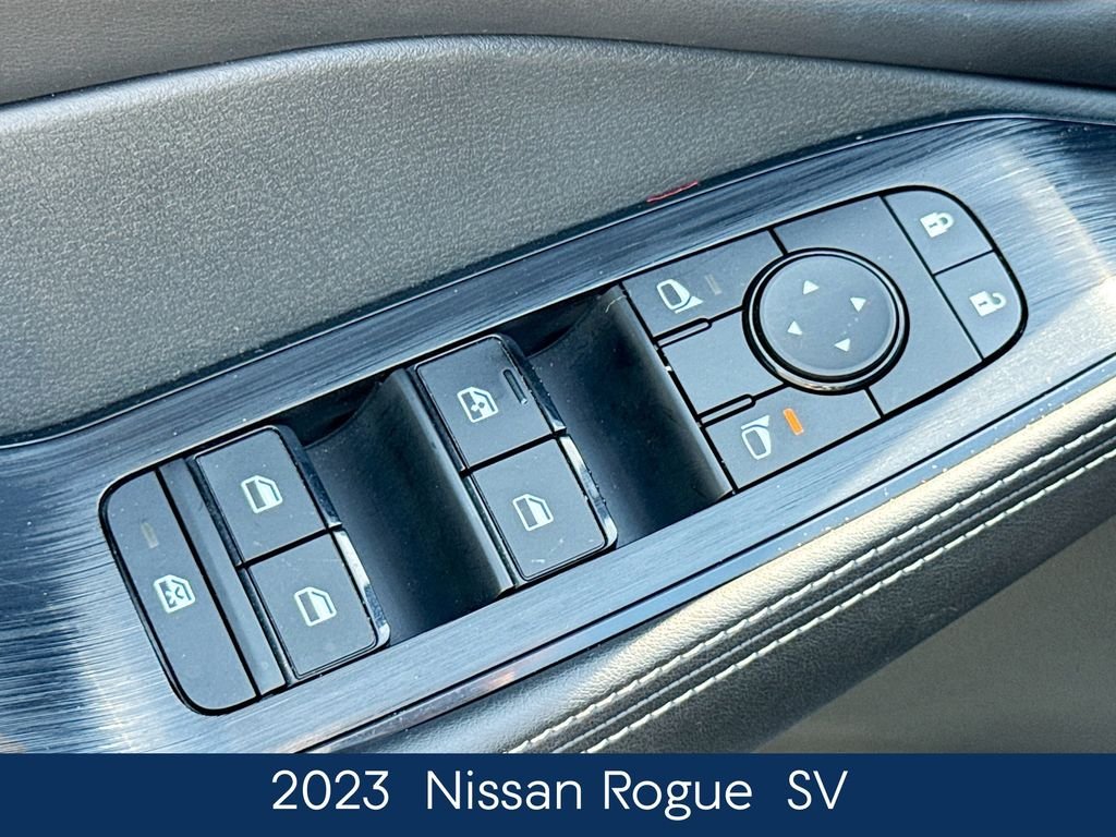 Used 2023 Gray Nissan SV image 17