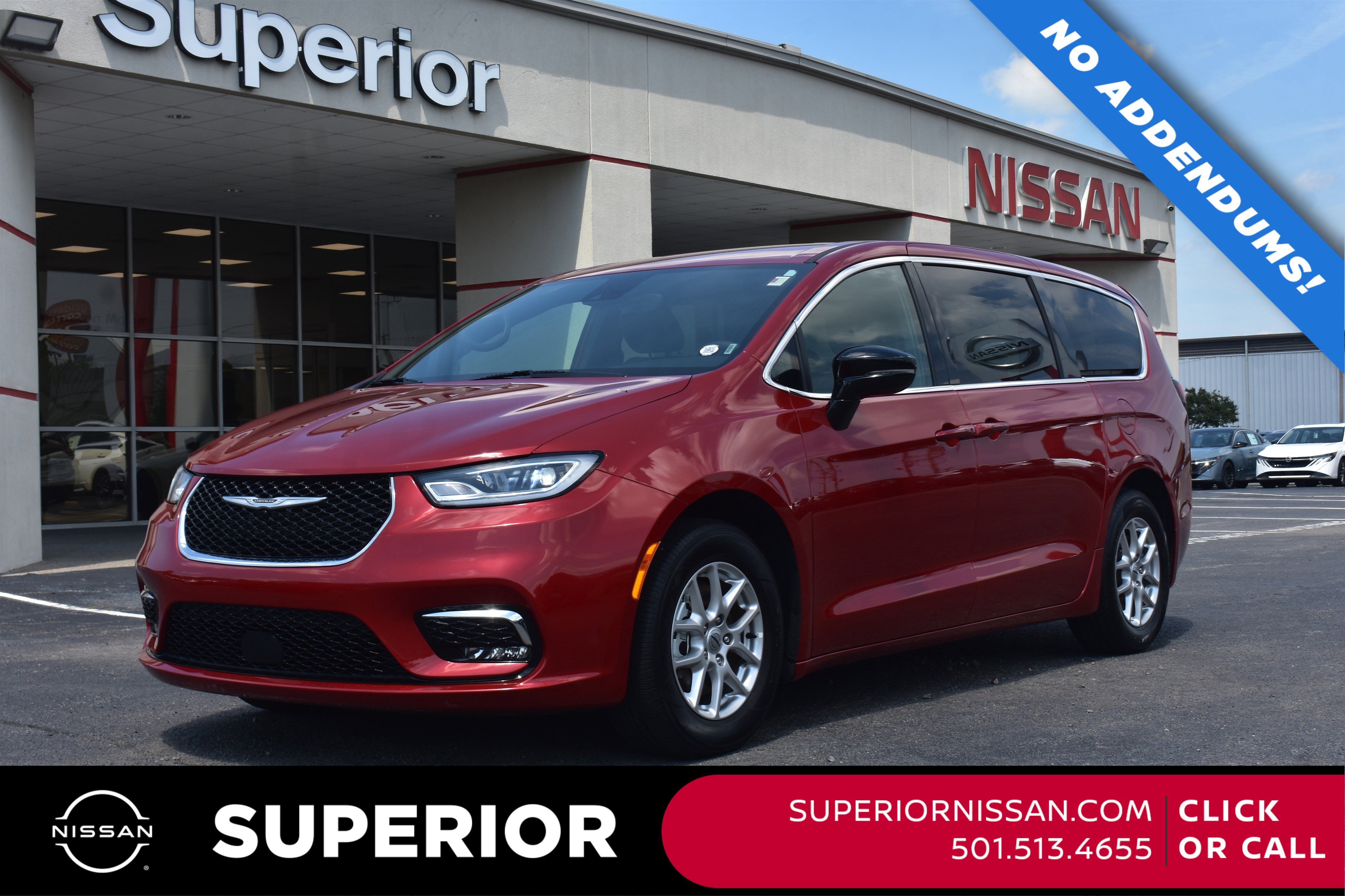 2025 Chrysler Pacifica Select's photo