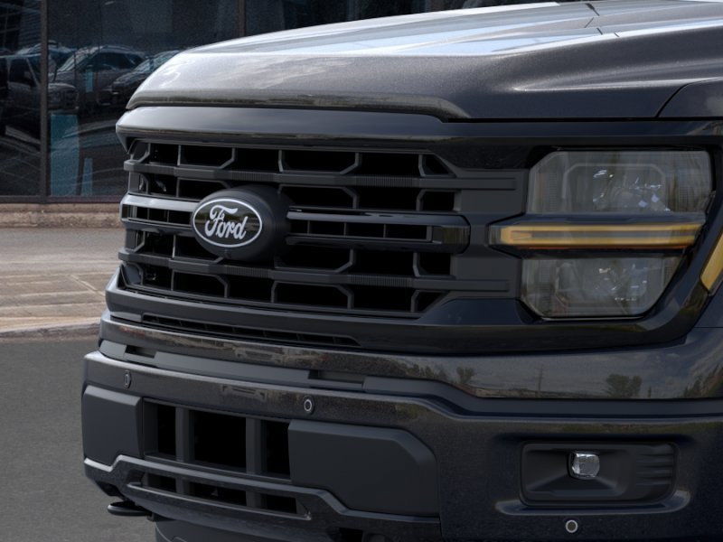 New 2026 Agate Black Metallic Ford XLT image 17