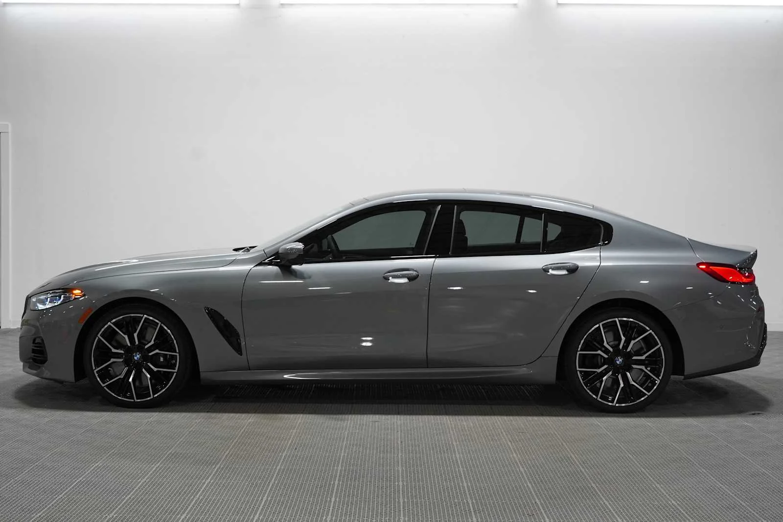 New 2026 Skyscraper Grey Metallic BMW 840i image 3