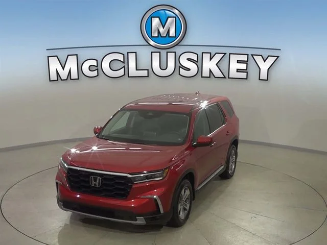 Used 2023 Red Honda EX-L image 5