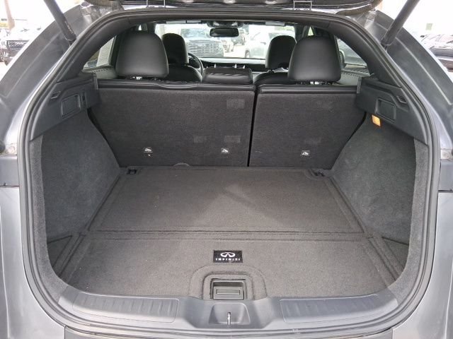 Used 2023 Gray INFINITI LUXE image 6