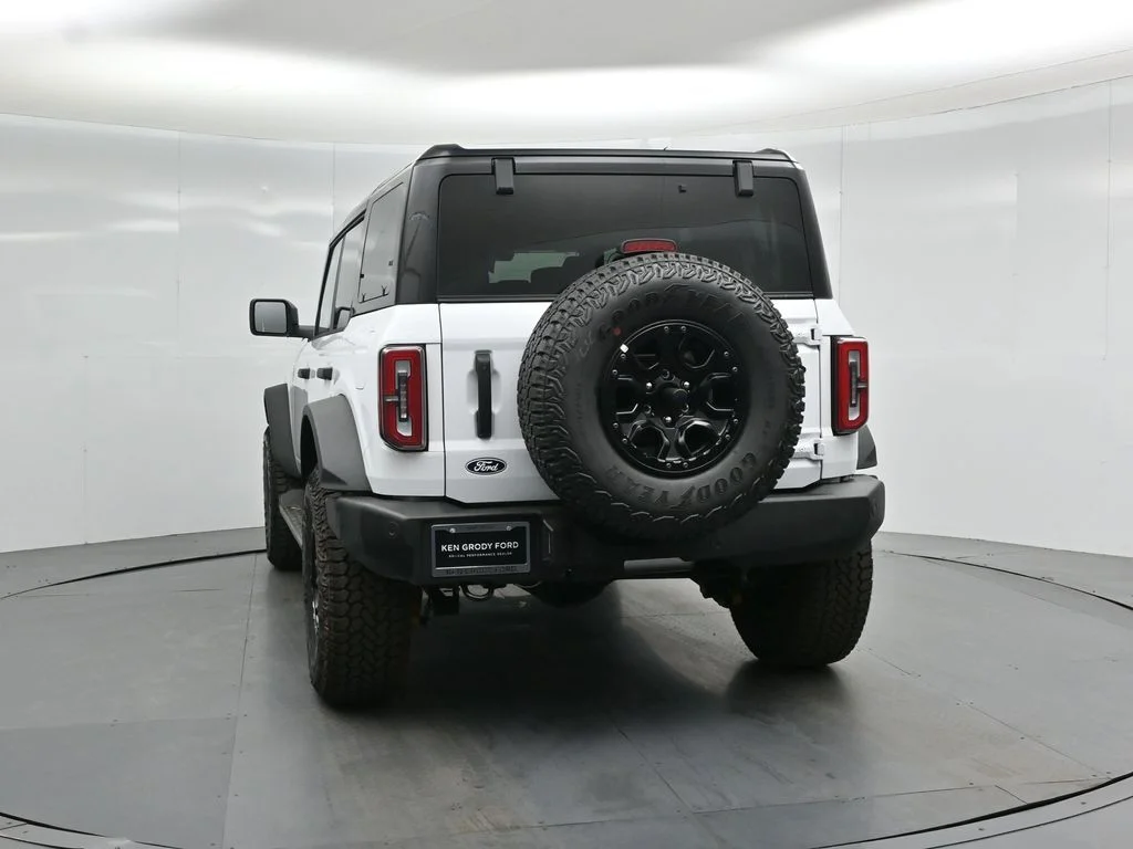 New 2026 Oxford White Ford Outer Banks image 29