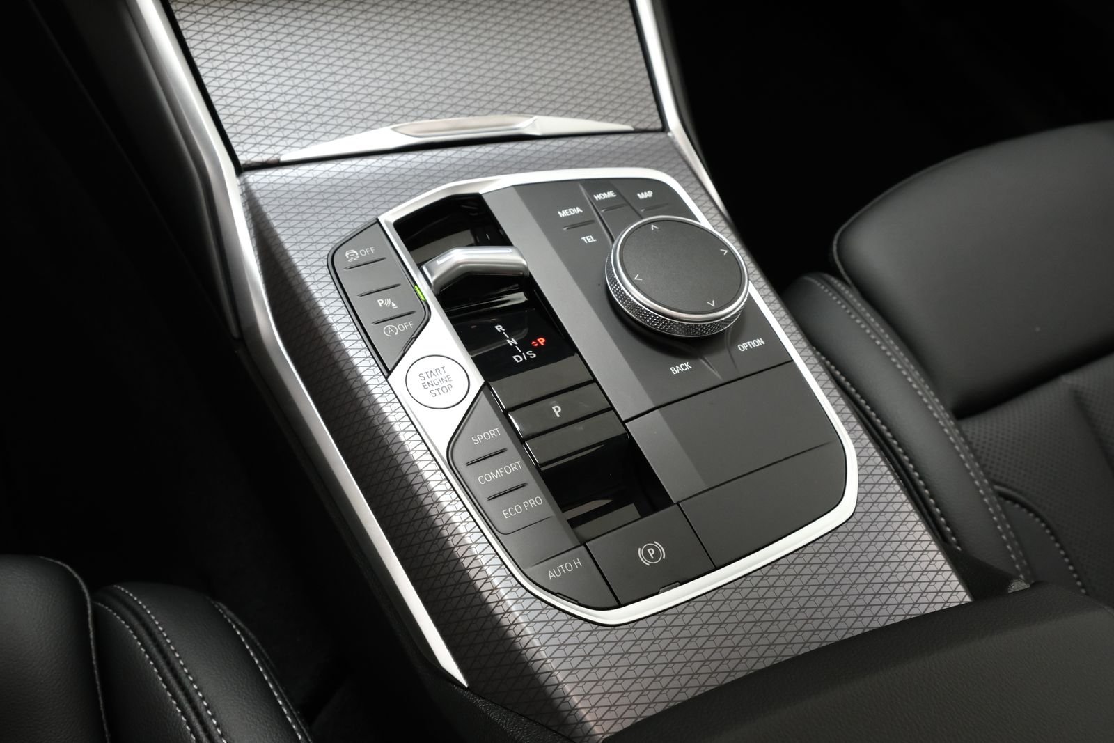 New 2026 Vegas Red Metallic BMW 330i xDrive image 35