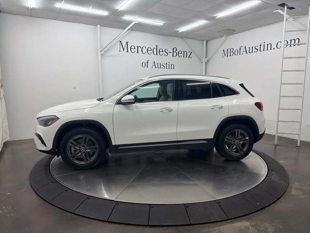 New 2026 White Mercedes-Benz GLA 250 image 4