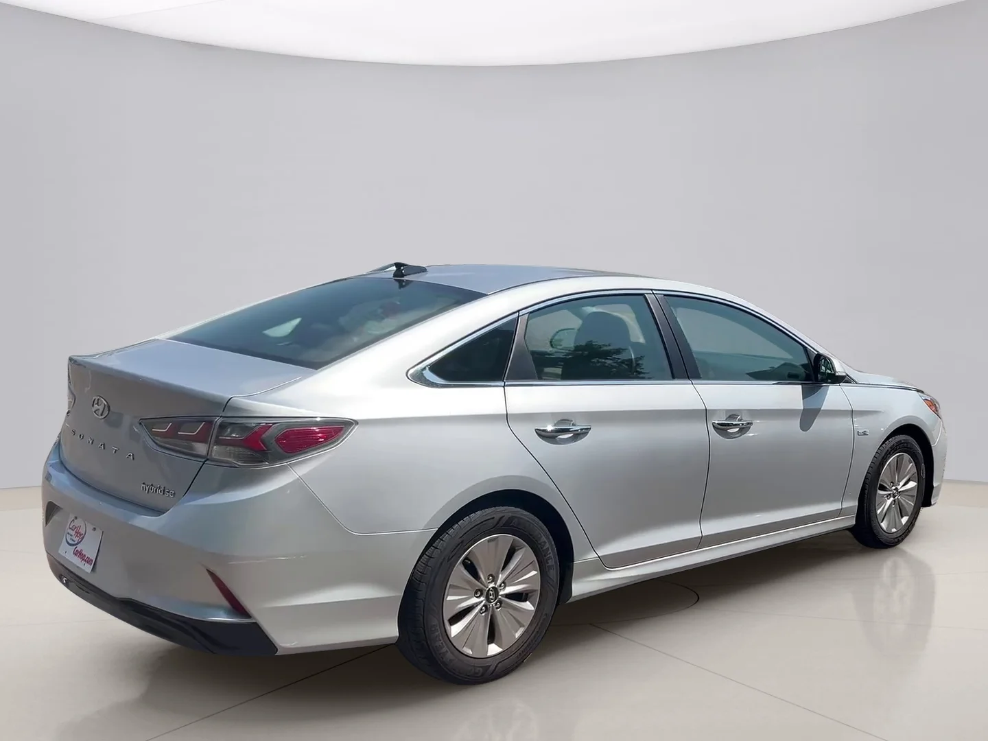 Used 2018 Silver Hyundai  image 5