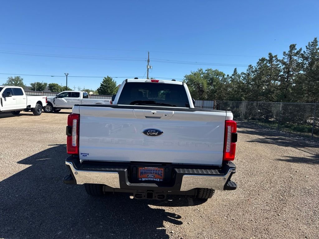 New 2026 Oxford White Ford Lariat image 5