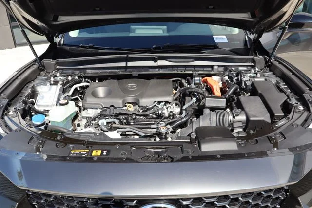 Used 2025 Machine Gray Mazda Premium image 20