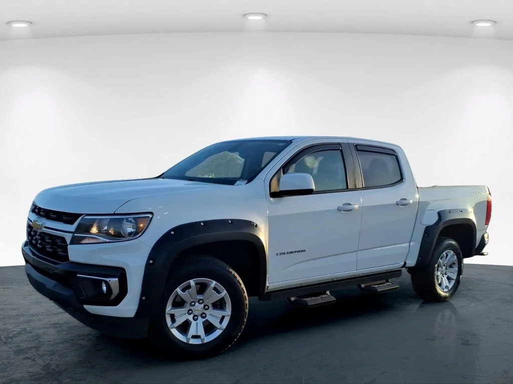 Certified Used 2022 White Chevrolet LT image 2