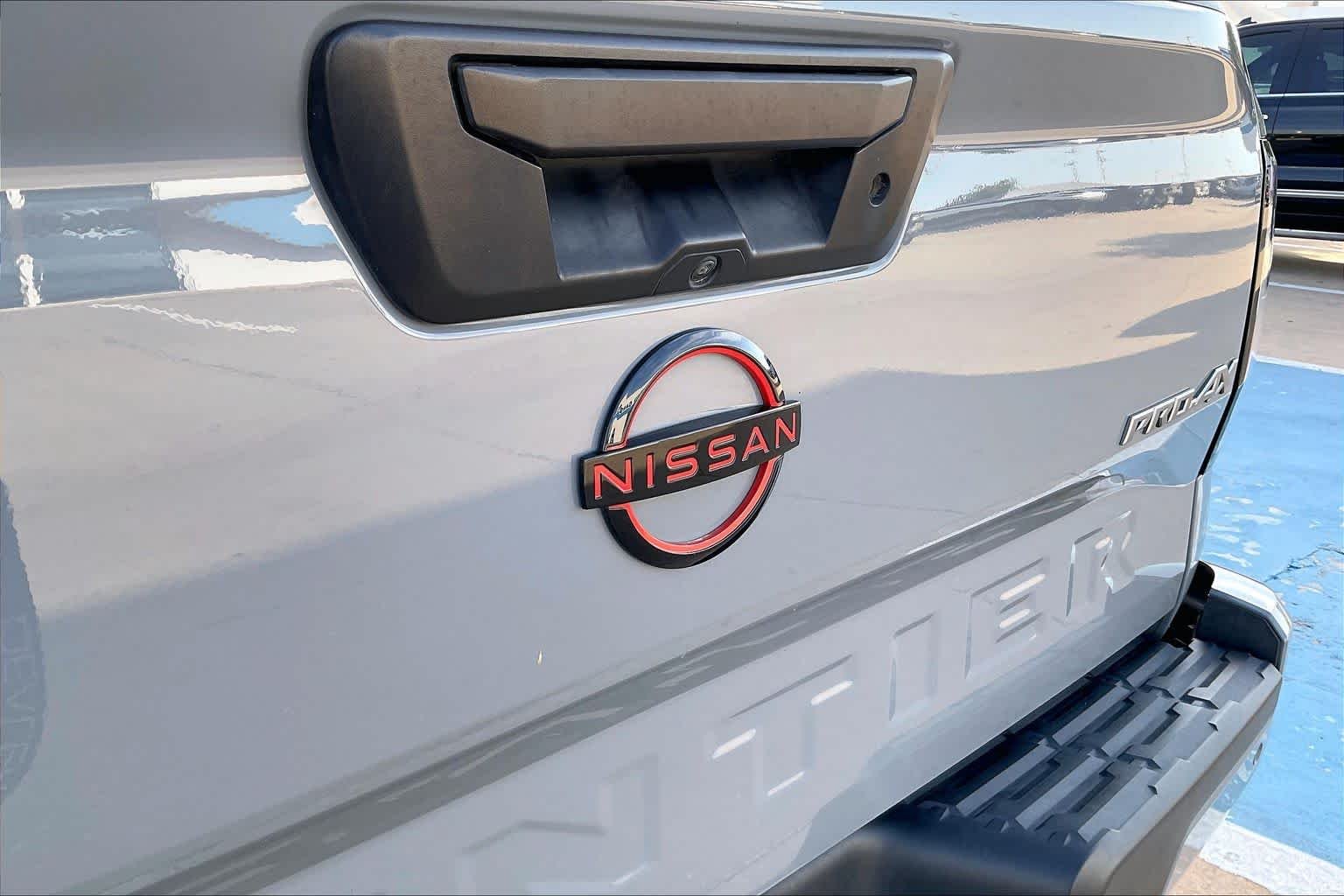 Used 2023 Boulder Gray Pearl Nissan PRO-4X image 27