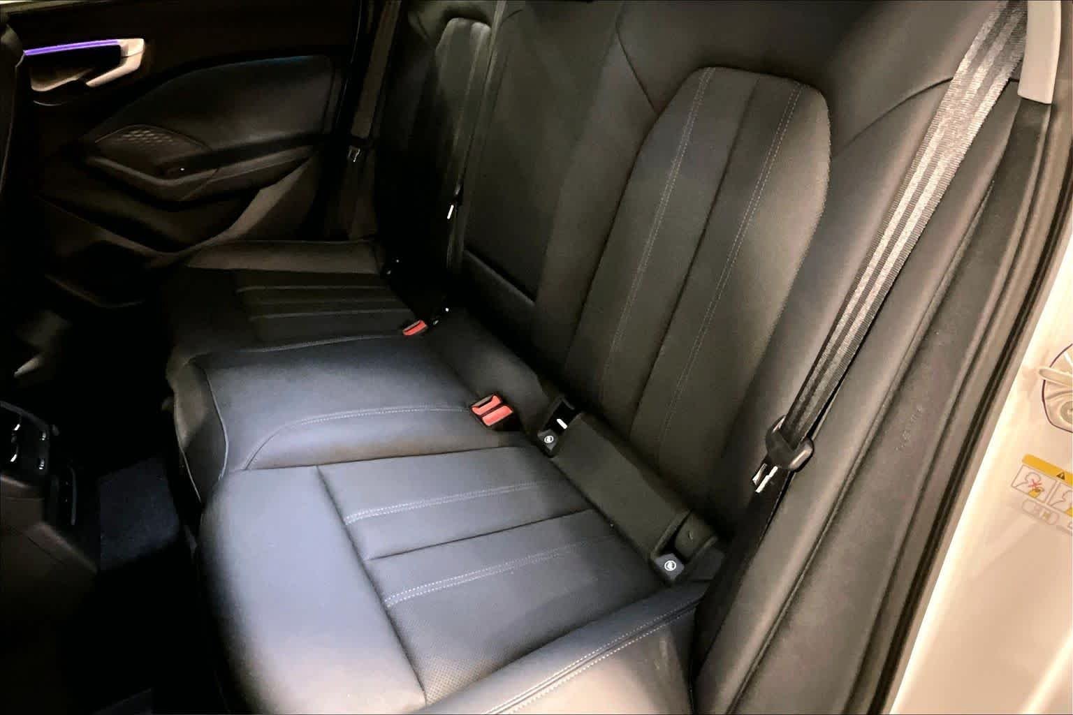 Used 2025 Arkona White Audi Premium Plus image 20