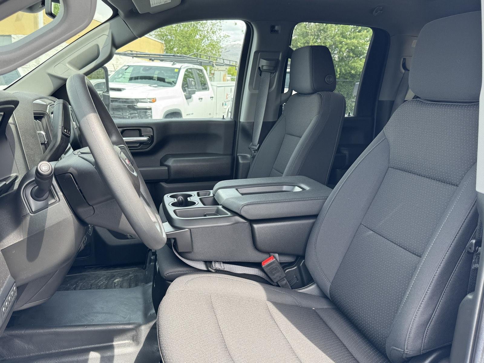 2025 GMC Sierra 2500HD Pro - Photo 21