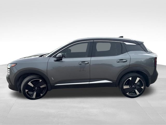 Certified Used 2025 Gray Nissan SR image 5