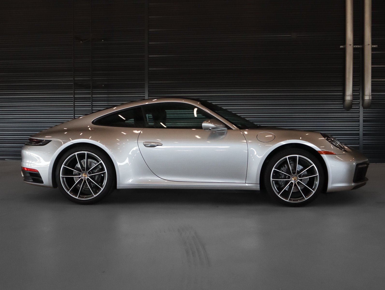 Used 2023 Gt Silver Metallic Porsche Carrera Coupe image 11