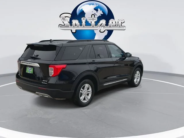 Used 2023 Black Metallic Ford XLT image 9