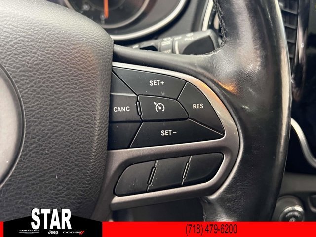 Used 2019 Granite Crystal Metallic Clearcoat Jeep Limited image 24
