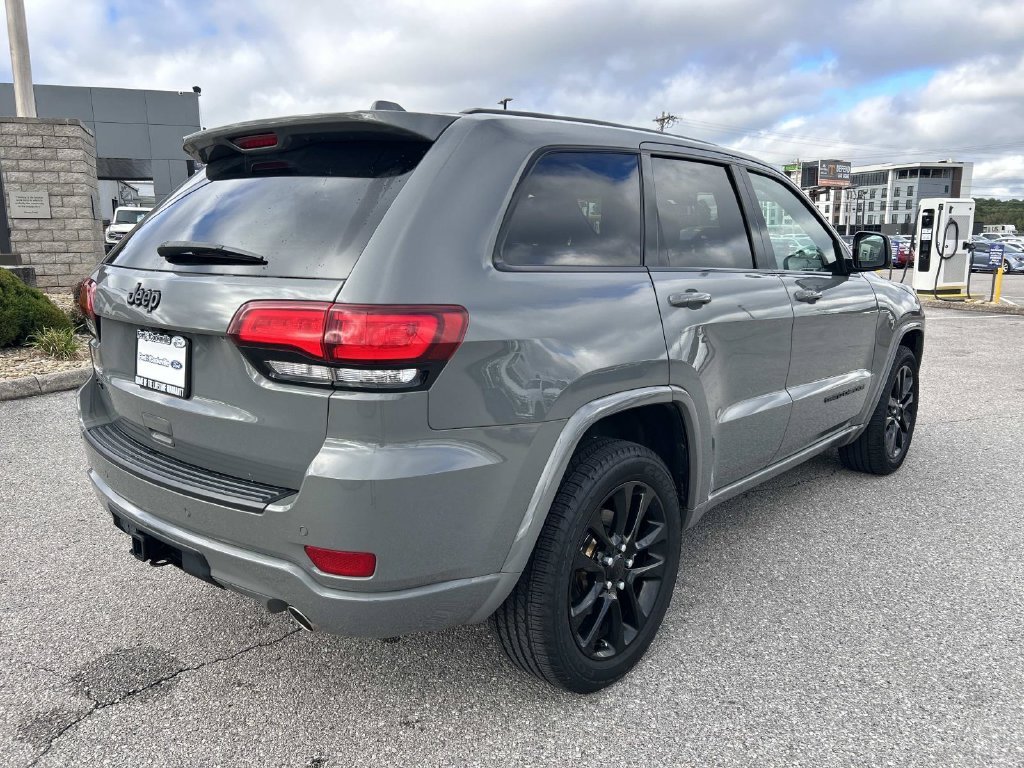 Certified Used 2021 Gray Clearcoat Jeep Laredo X image 4