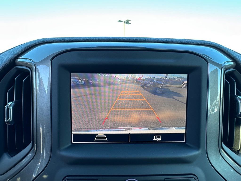 New 2025 Summit White GMC Pro image 17