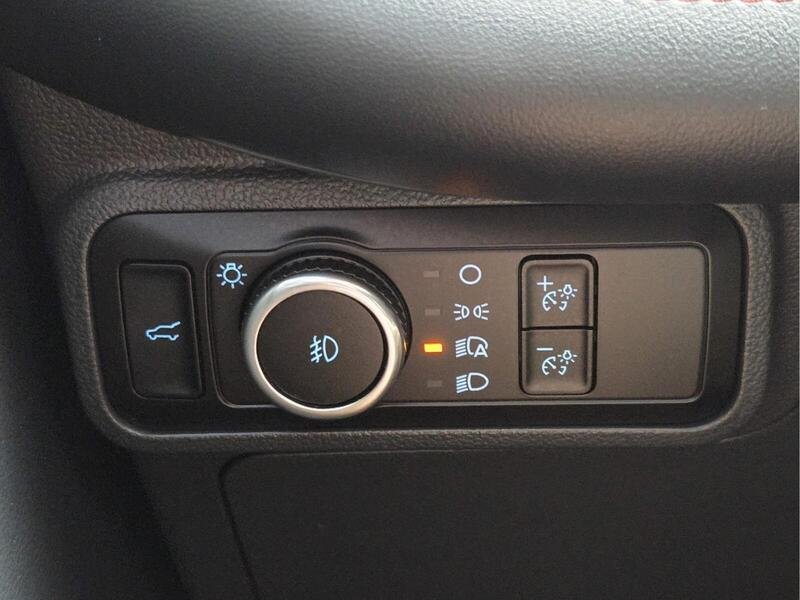 Used 2025 White Metallic FORD ST 4WD image 33