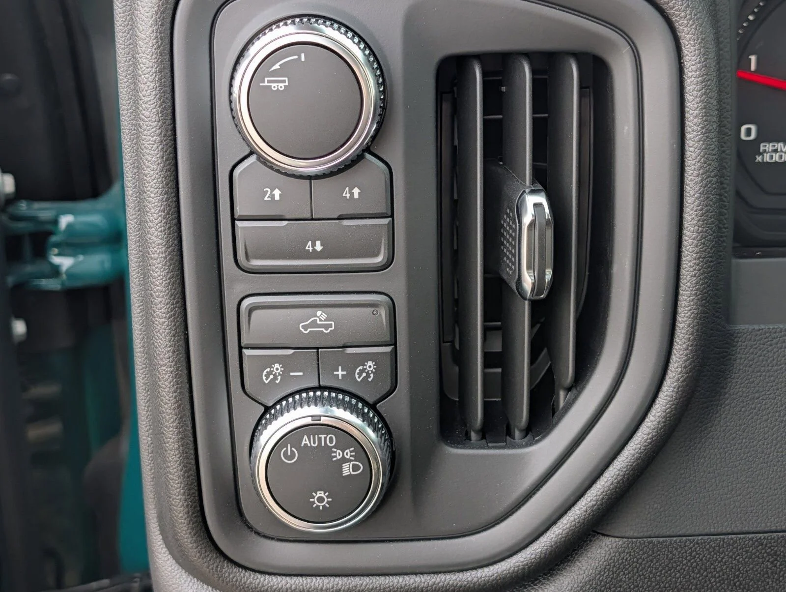 New 2026 Special Exterior Color GMC Pro DRW image 14